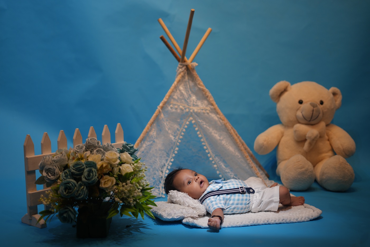 new born baby shoot in kanpur