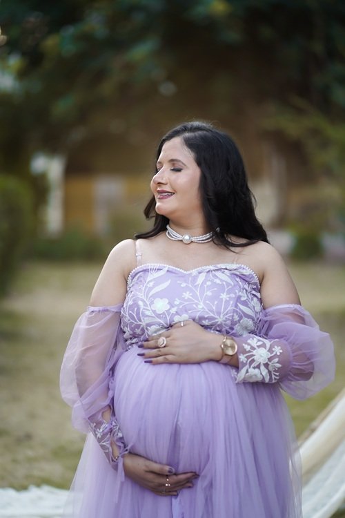 Maternity dress on rent in Lakhimpur