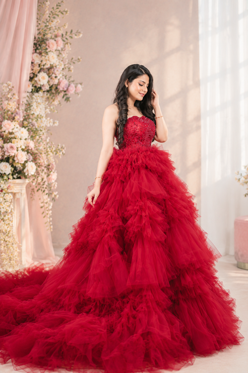 Pre-wedding rental gown on rent in ayodhya