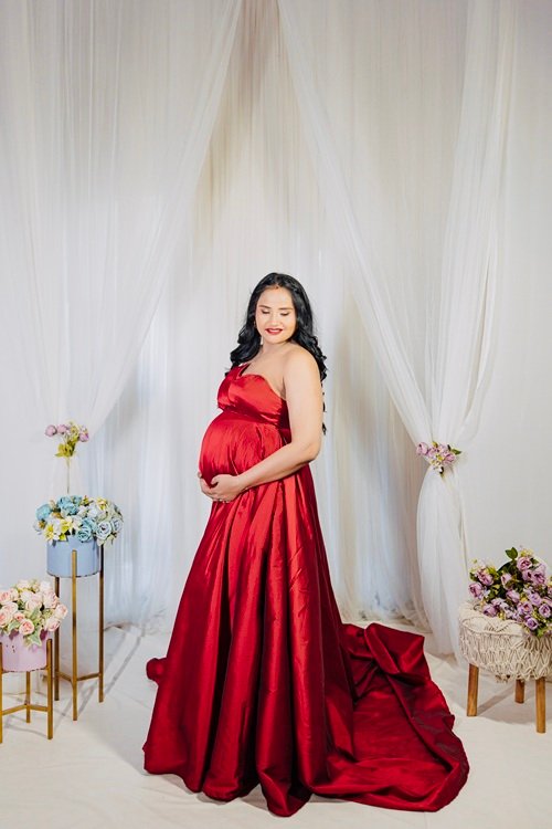 Maternity dress on rent  Aliganj