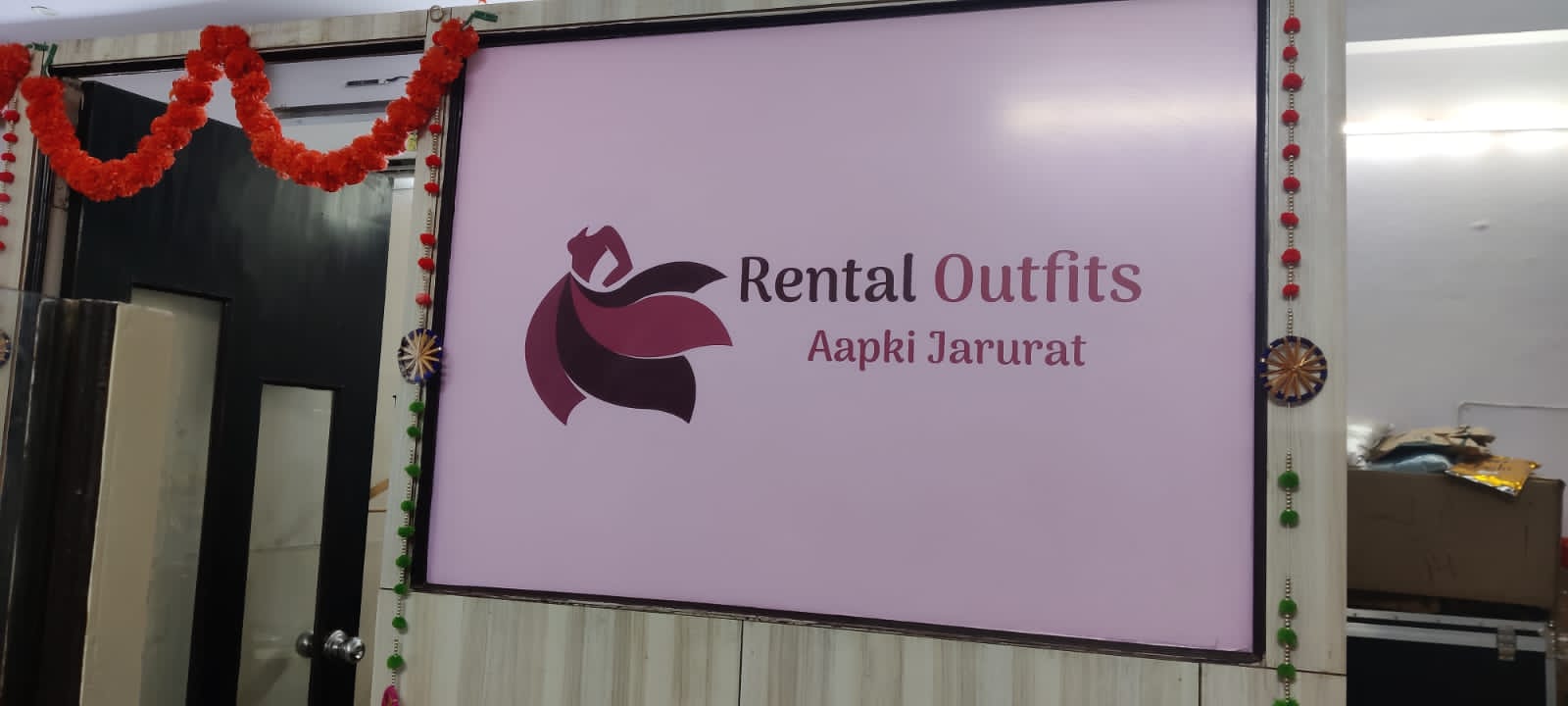 Lucknow Rental Outfits