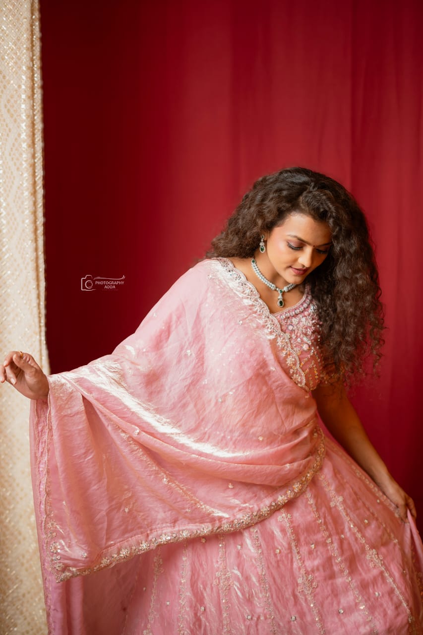 Dress in Style & Sparkle with the Charm of Happiness – Lehenga on Rent