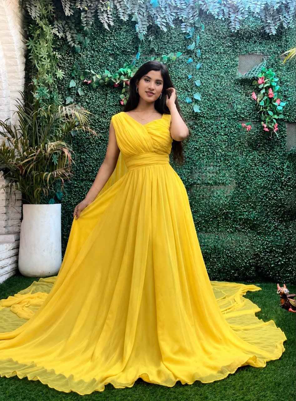 Rental pre-wedding dress in Aliganj