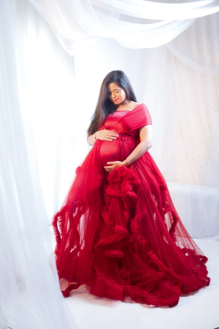 Maternity dress on rent in surat