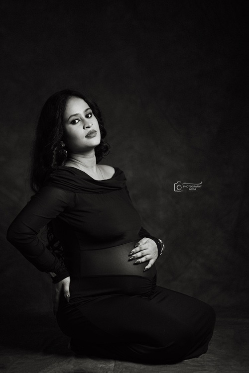 An Elegant Journey of Love and Expectation — Maternity Photoshoot