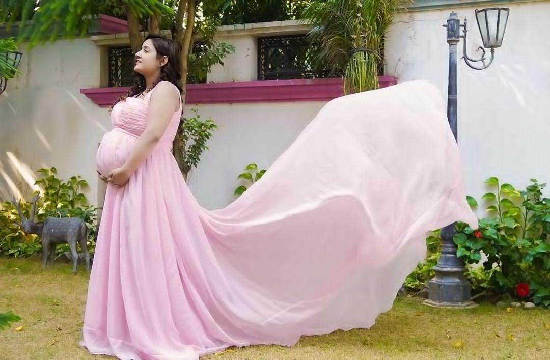 Gonda Maternity Gowns