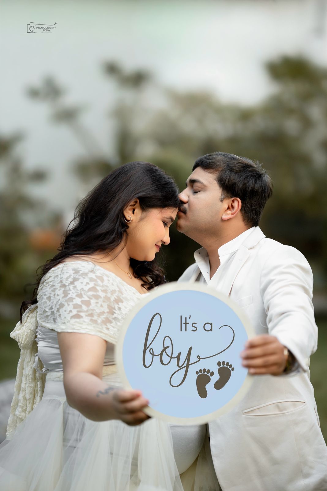 Picnic of Love — A Joyful Outdoor Maternity Photoshoot