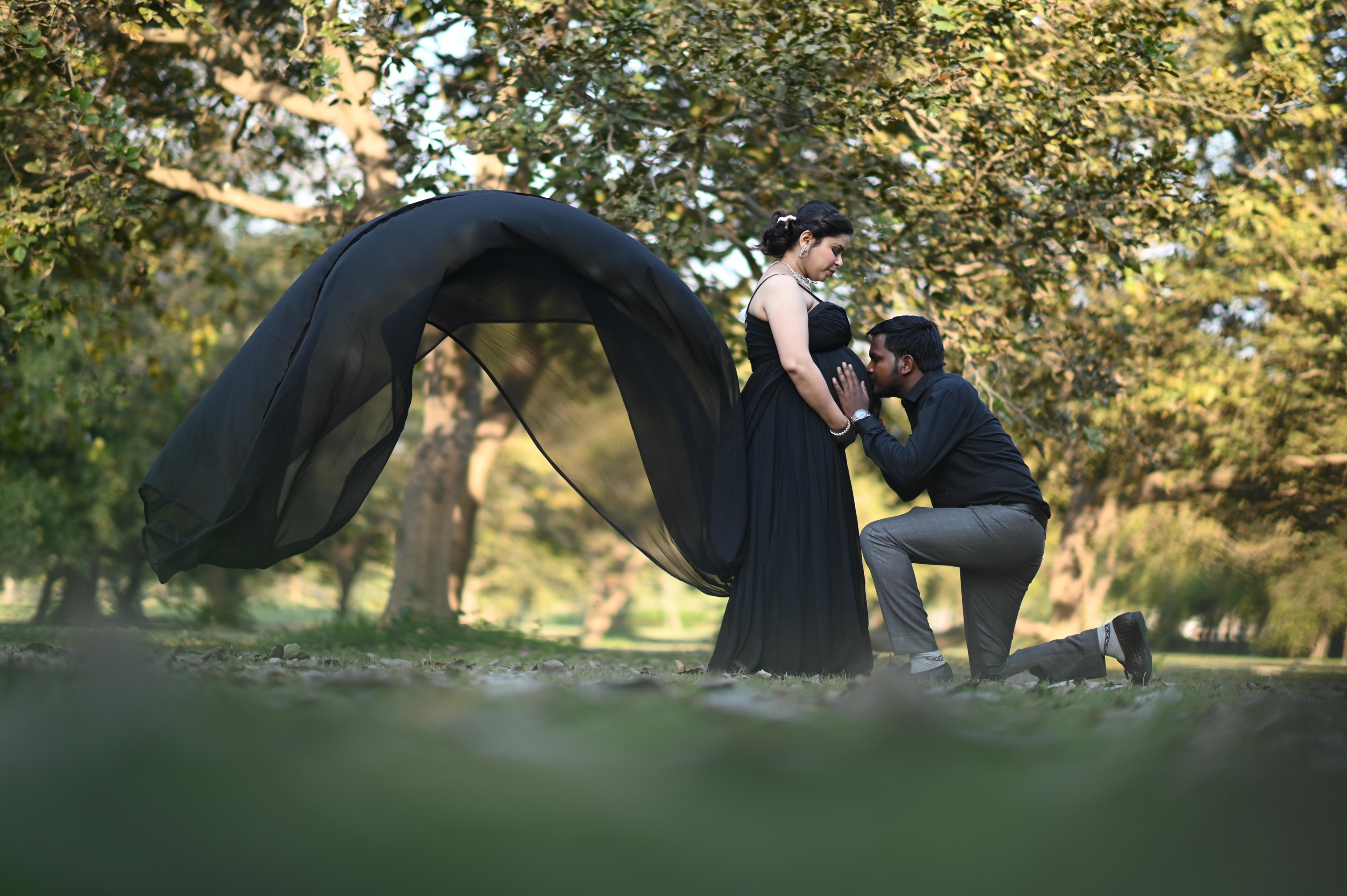 Maternity shoot in Black Gown