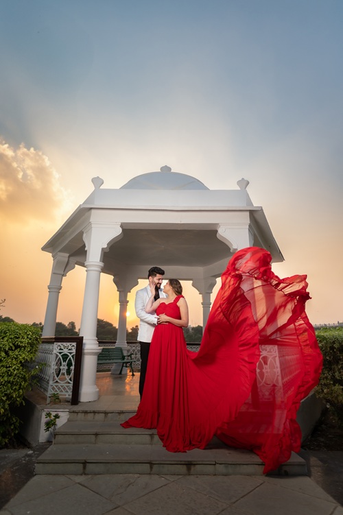 Be the Showstopper – Designer Party Wear on Rent