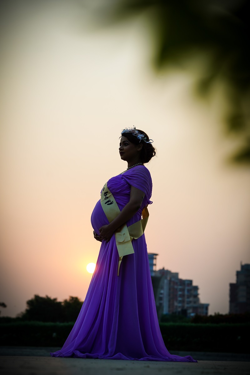 maternity photoshoot in kanpur