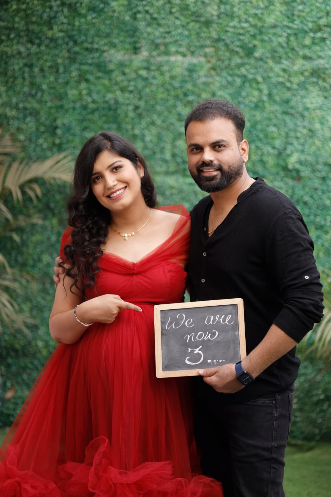 Professional Maternity Photoshoot in Lucknow – Photography Adda Studio