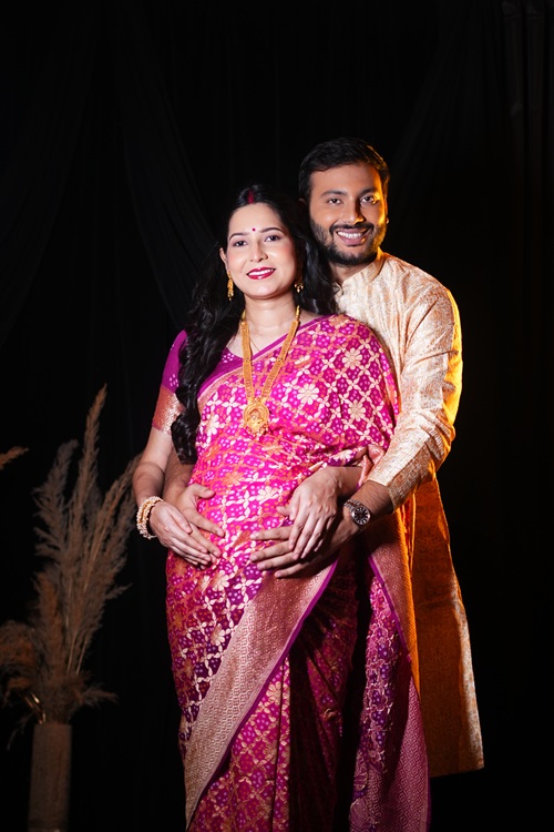 Traditional Photoshoot with Rental Outfits & Photography Adda – Where Culture Meets Elegance